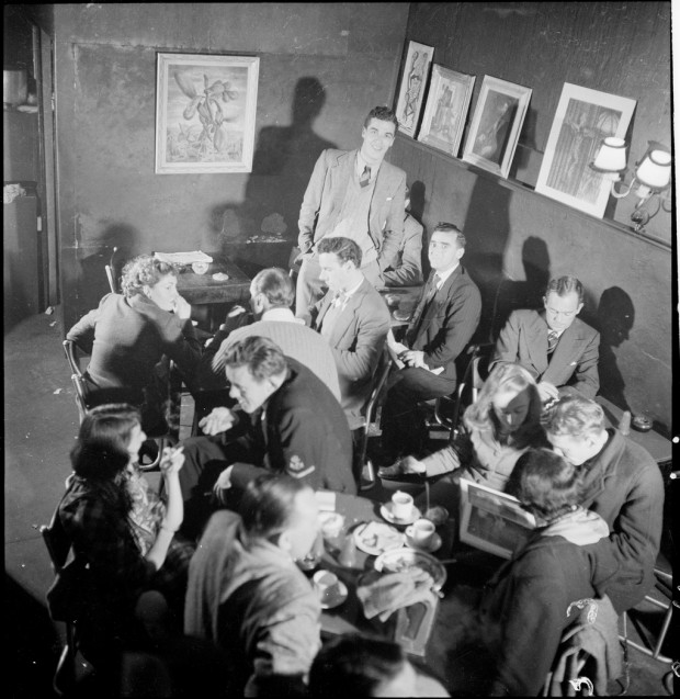 John Barry, proprietor (standing at rear) from Lincoln Coffee Lounge & Cafe, Rowe Street, Sydney / photographed by Brian Bird c. 1948-1951